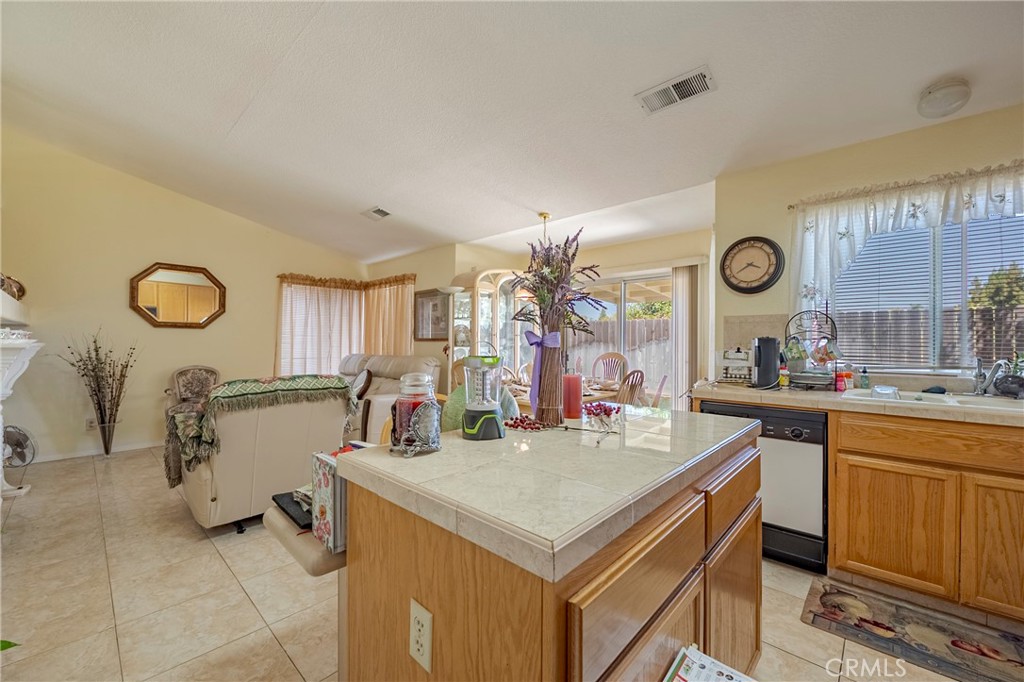 1423 Hunters, Merced, CA 95340
