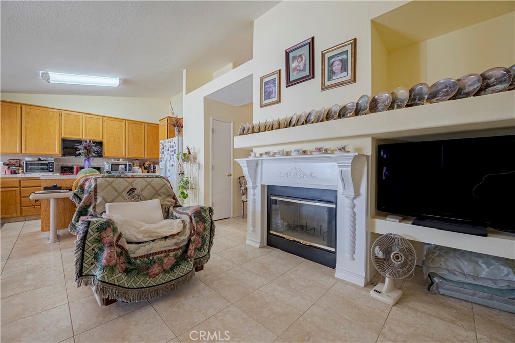 1423 Hunters, Merced, CA 95340