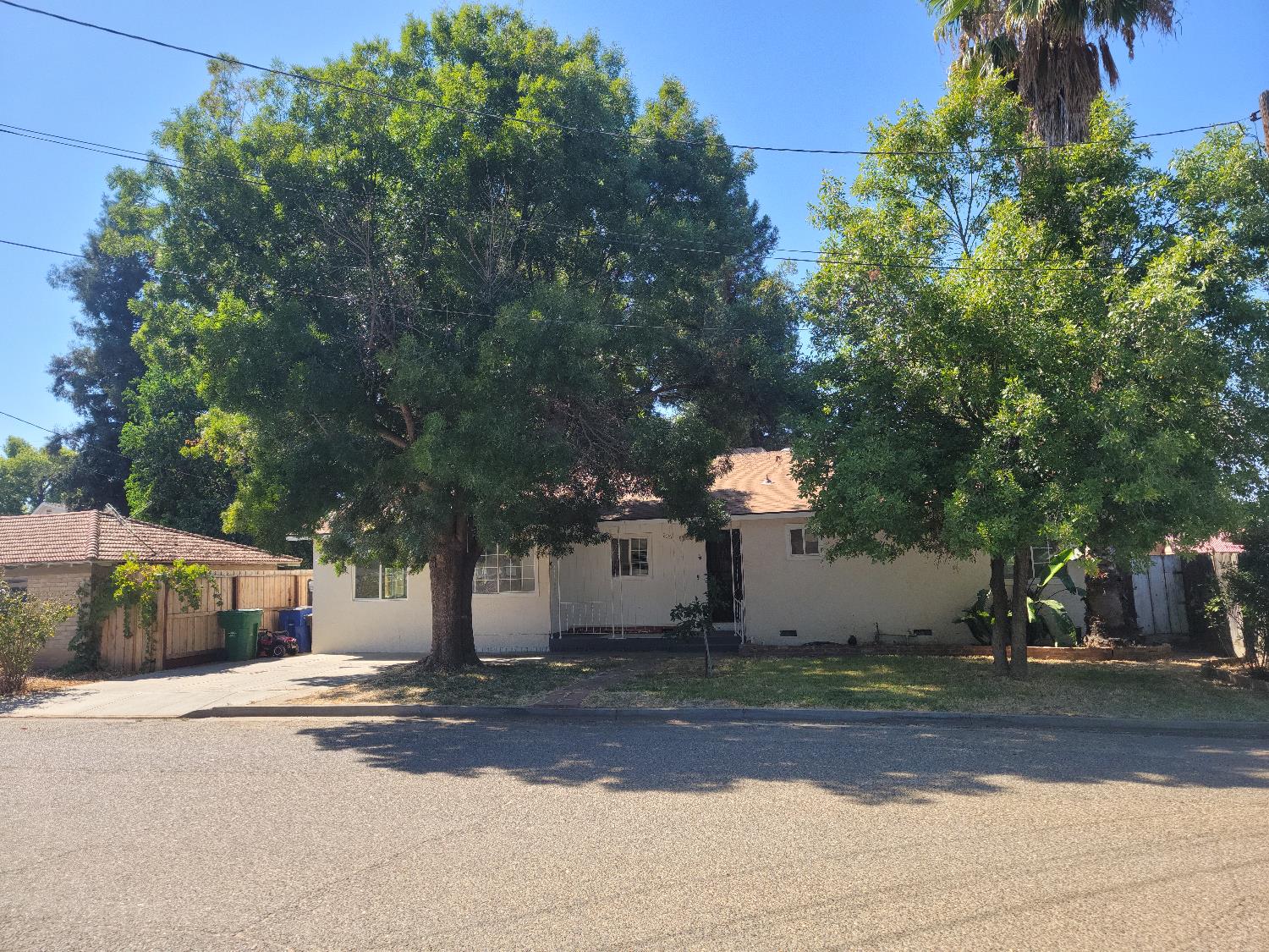 2580 Country Dr