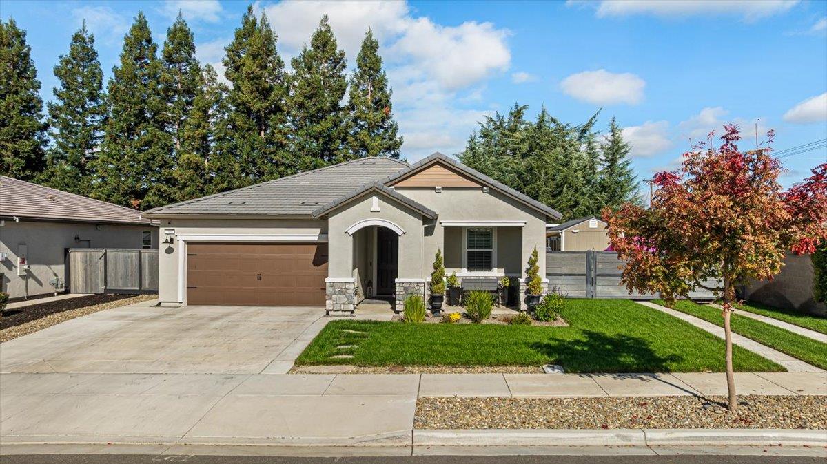 2897 Margot Ln